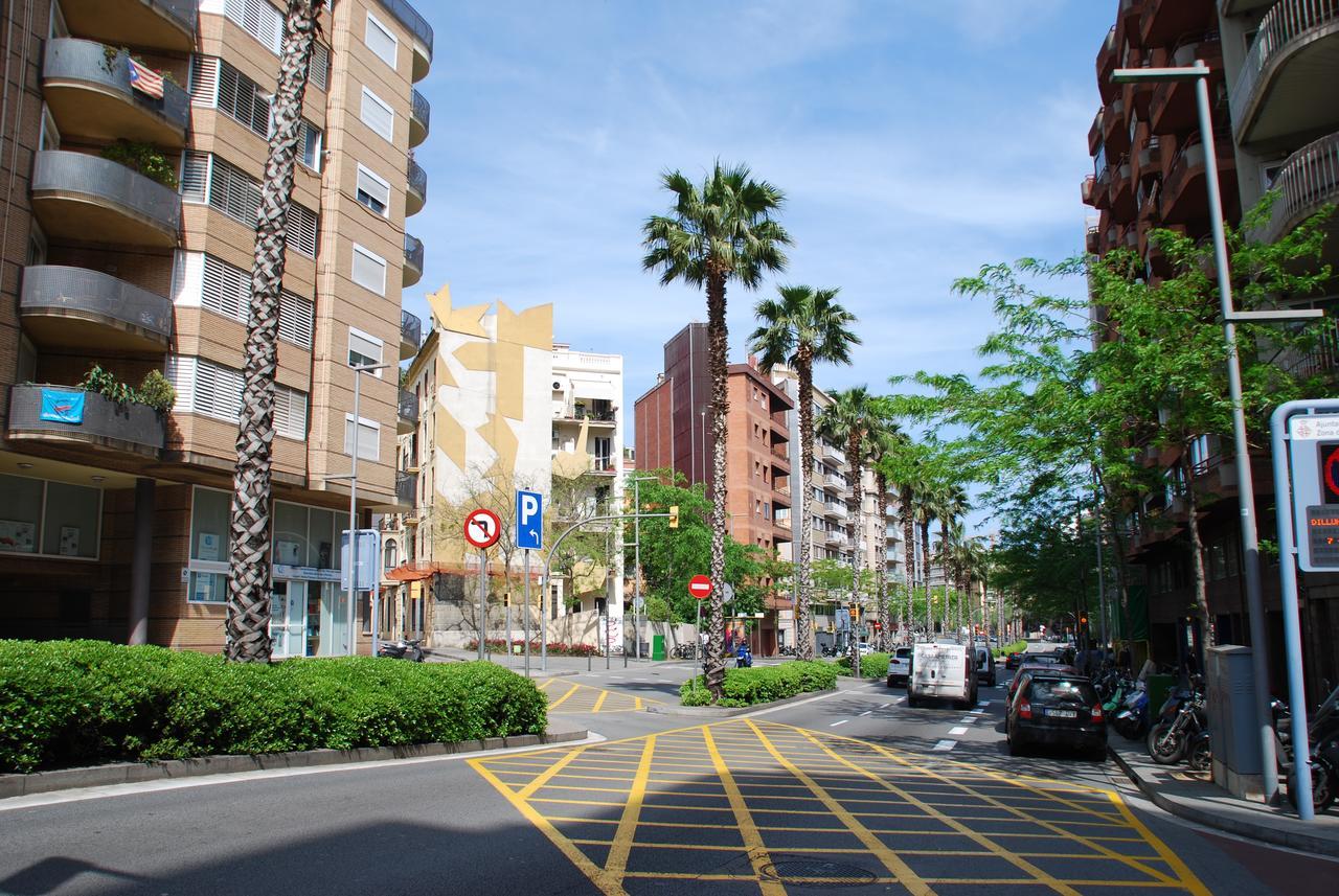 Casita Amarilla Liefdeshotel Barcelona